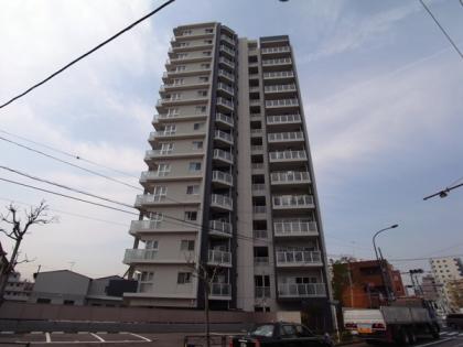 レノス船堀ブライトタワーの外観