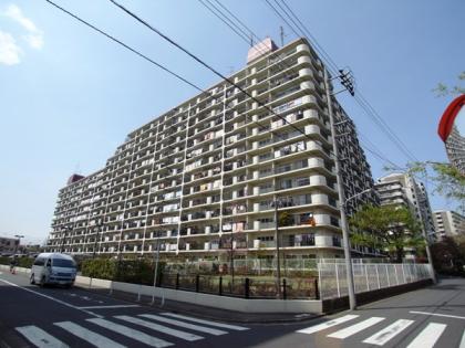 南篠崎スカイハイツB棟の外観