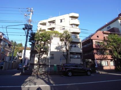 ダイアパレス世田谷公園の外観