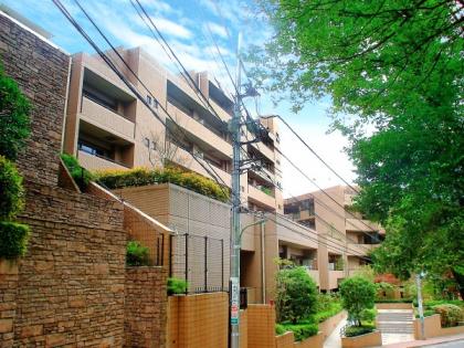 ディアナコート田園調布の外観