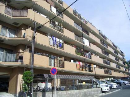 ハイラーク保土ヶ谷の画像1枚目（外観、エントランス、前面の通り等）