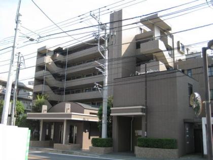 グリーンコーポ東希望ヶ丘の画像1枚目（外観、エントランス、前面の通り等）