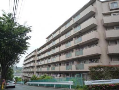 ヴィルヌーブ保土ケ谷３の画像1枚目（外観、エントランス、前面の通り等）