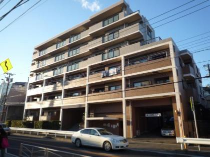 ステイツ鶴ヶ峰の画像1枚目（外観、エントランス、前面の通り等）