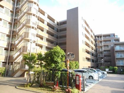 ルイシャトレ鶴ヶ峰の画像1枚目（外観、エントランス、前面の通り等）