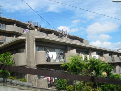 リステージヒルズ横濱保土ヶ谷の画像1枚目（外観、エントランス、前面の通り等）