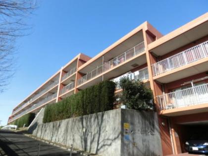 クリオ二俣川ラ・メゾン コートＢの画像1枚目（外観、エントランス、前面の通り等）