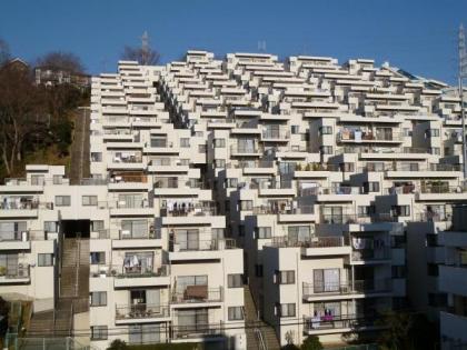 ルネ上星川１号棟の画像1枚目（外観、エントランス、前面の通り等）