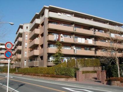 みやこガーデンローリエ館の画像1枚目（外観、エントランス、前面の通り等）