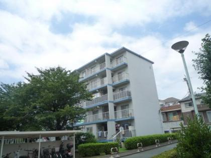 和泉町団地６号棟の画像1枚目（外観、エントランス、前面の通り等）