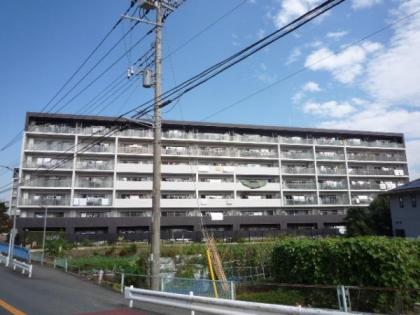 インプレスト横浜鶴ヶ峰イーストの画像1枚目（外観、エントランス、前面の通り等）