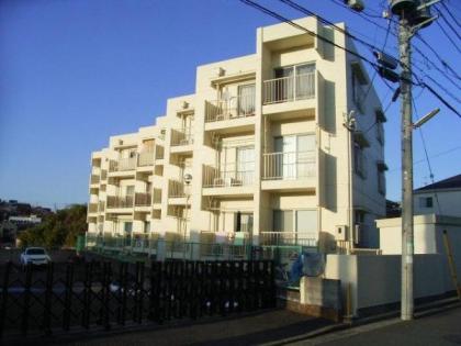 鷺山スカイマンションの画像1枚目（外観、エントランス、前面の通り等）