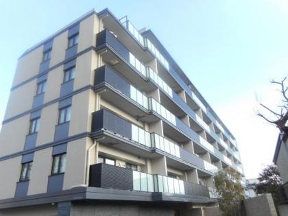 ブリリア横浜鶴ヶ峰の画像1枚目（外観、エントランス、前面の通り等）