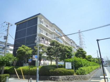 グリーンハイムいずみ野２１号棟の画像1枚目（外観、エントランス、前面の通り等）