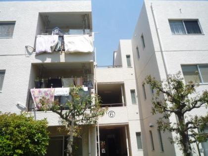 グリーンメゾンいずみ野６号棟の画像1枚目（外観、エントランス、前面の通り等）