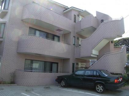 ベイヒルズ山手の画像1枚目（外観、エントランス、前面の通り等）