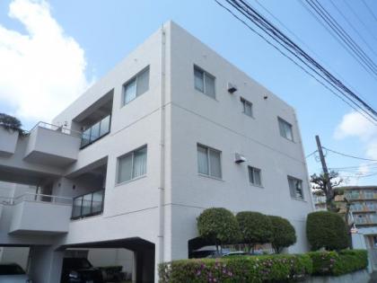 グリーンメゾンいずみ野４号棟の画像1枚目（外観、エントランス、前面の通り等）